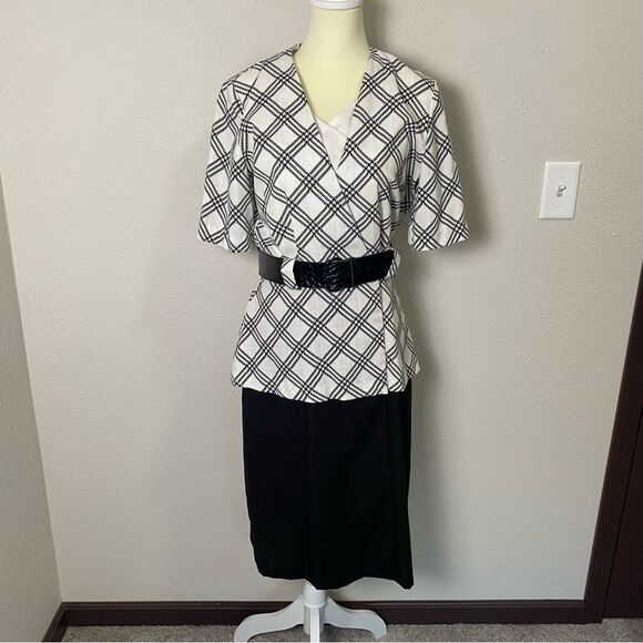Vintage 80's MC ll One Piece Wrap Dress W/ Matching Belt Women's Size 14 - Picture 8 of 15